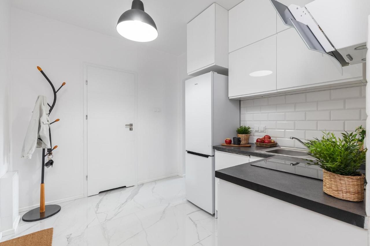 Superapart Strzelecka 24 Варшава Екстер'єр фото